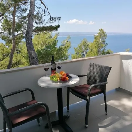 Apartamento Josip 2 *