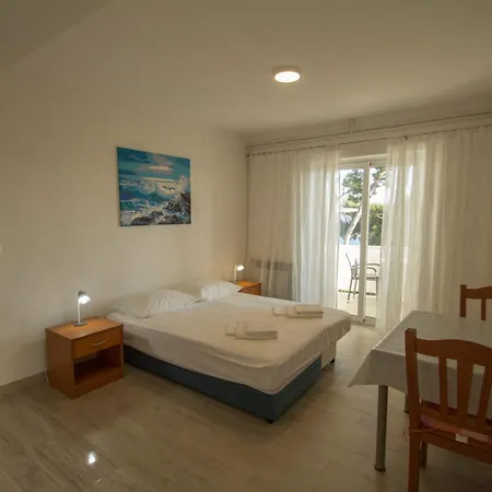Josip 2 Apartamento *